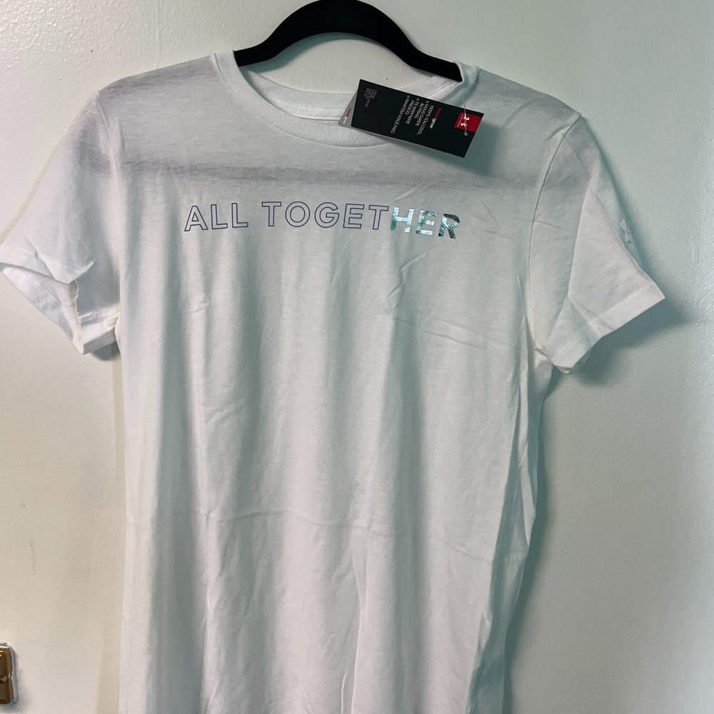 Women's Under Armor Active Top (Size S)